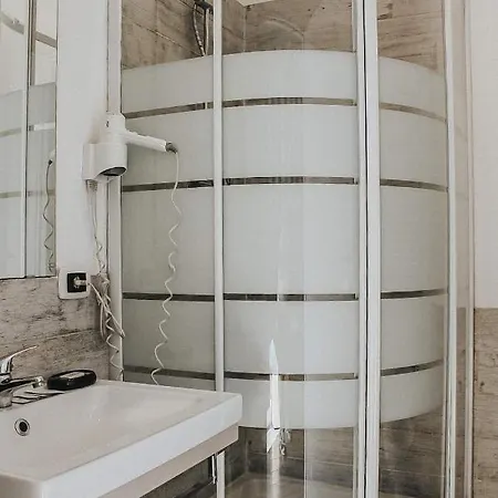 Exa - Just Bed and breakfast 4*