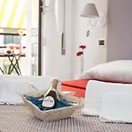 Exa - Just فندق مبيت وإفطار