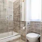 فندق مبيت وإفطار Exa - Just 4*